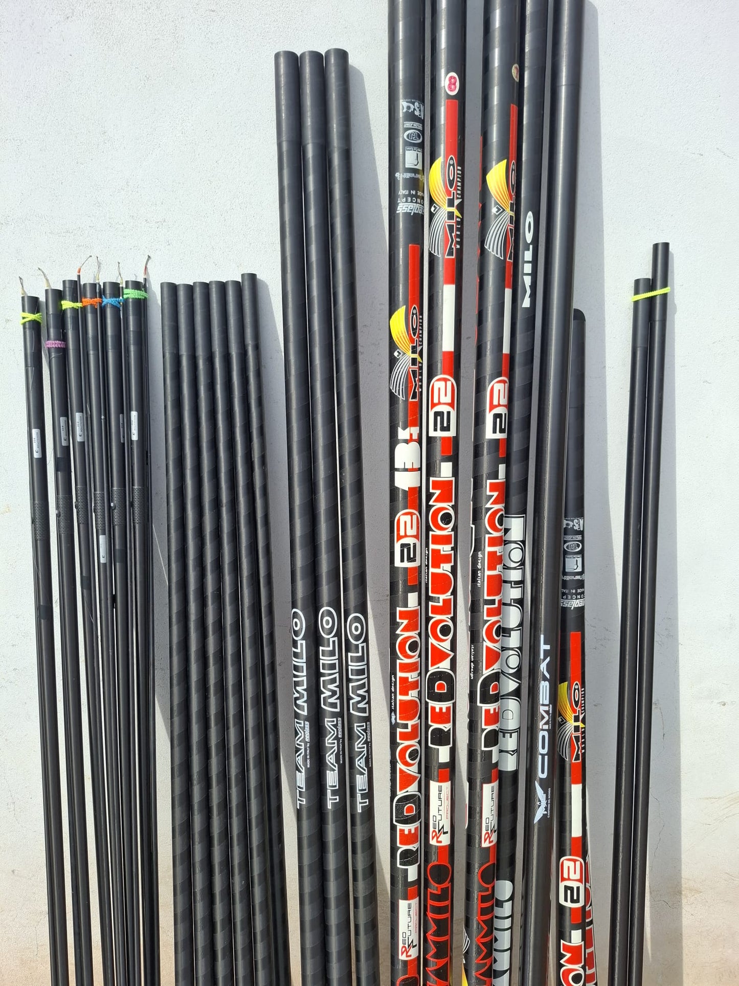 Milo Redvolution D22 pack